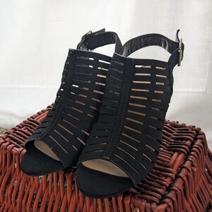 Y Not Strappy Black Open-toed Heels